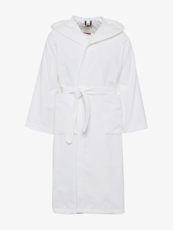 hooded bathrobe