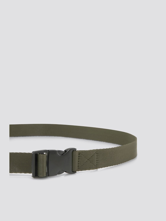 Extra langer Stoffgürtel mit Schnallenverschluss - Männer - olive Extra langer Stoffgürtel mit Schnallenverschluss - Männer - olive - 9 - TOM TAILOR Denim