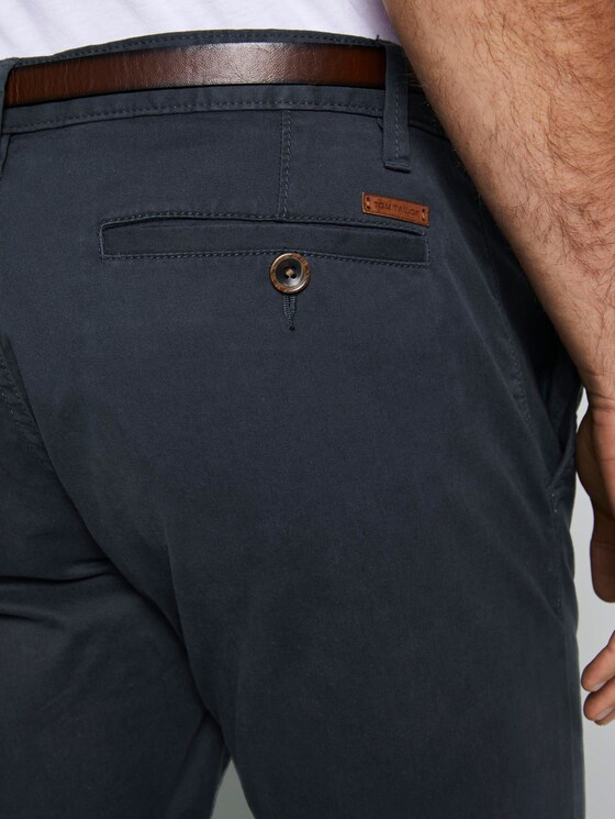 Travis Regular chinos with belt - Men - Outer Space Blue Travis Regular chinos with belt - Men - Outer Space Blue - 10 - TOM TAILOR
