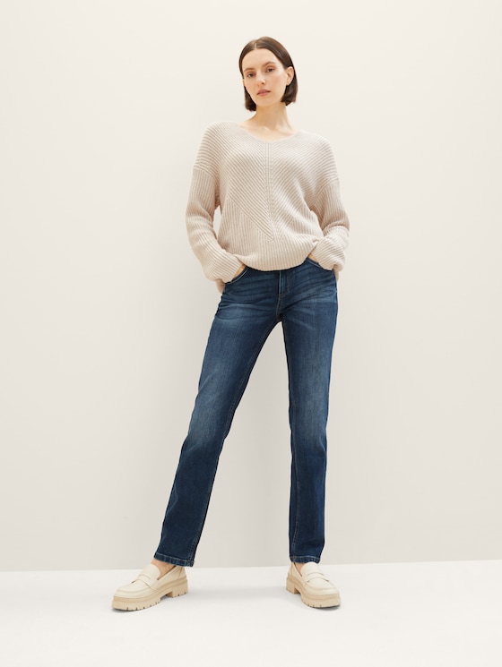 Tom Tailor Womens Alexa Jeans Style Von Hat EIN Gerade Geschnittenes Und Etwas Weiteres Bein Straight