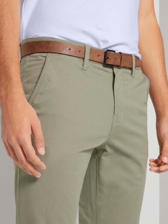 Chino Hose mit Gürtel - Männer - Greyish Shadow Olive Chino Hose mit Gürtel - Männer - Greyish Shadow Olive - 10 - TOM TAILOR Denim