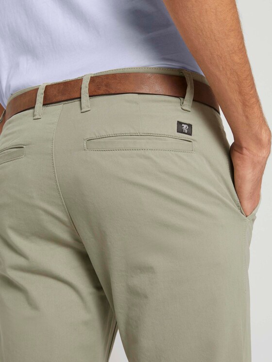 Chino Hose mit Gürtel - Männer - Greyish Shadow Olive Chino Hose mit Gürtel - Männer - Greyish Shadow Olive - 9 - TOM TAILOR Denim