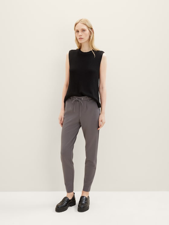 Casual material trousers