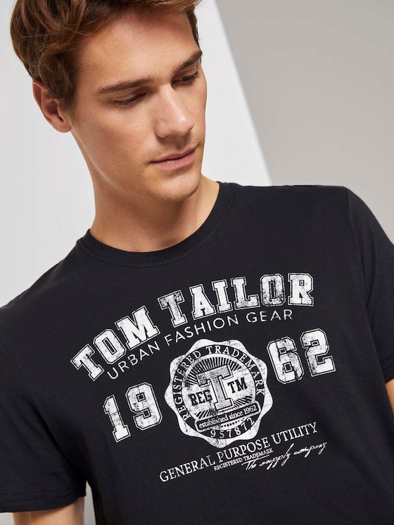 T-Shirt mit Logo-Print - Männer - Almost Black T-Shirt mit Logo-Print - Männer - Almost Black - 9 - TOM TAILOR