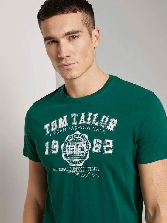 T-Shirt mit Logo-Print - Männer - dark pine fiorest T-Shirt mit Logo-Print - Männer - dark pine fiorest - 9 - TOM TAILOR