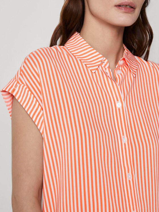 Kurzärmlige Bluse mit Kent-Kragen - Frauen - offwhite melon stripe Kurzärmlige Bluse mit Kent-Kragen - Frauen - offwhite melon stripe - 9 - TOM TAILOR