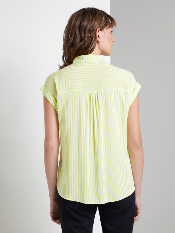 Kurzärmlige Bluse mit Kent-Kragen - Frauen - yellow white vertical stripe Kurzärmlige Bluse mit Kent-Kragen - Frauen - yellow white vertical stripe - 2 - TOM TAILOR