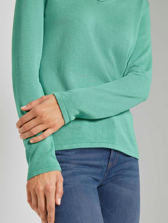 Pullover mit V-Ausschnitt - Frauen - soft leaf green Pullover mit V-Ausschnitt - Frauen - soft leaf green - 10 - TOM TAILOR