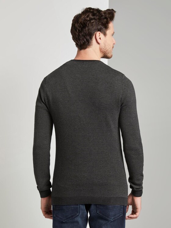 Gestreepte gebreide trui - Mannen - anthra grey fine stripe Gestreepte gebreide trui - Mannen - anthra grey fine stripe - 2 - TOM TAILOR