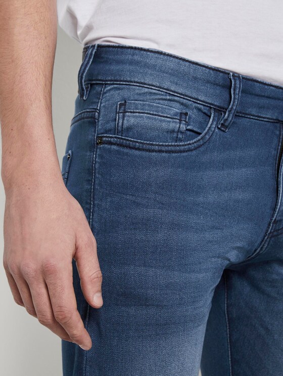 Troy slim jeans in a sweat look - Men - mid stone wash denim Troy slim jeans in a sweat look - Men - mid stone wash denim - 10 - TOM TAILOR