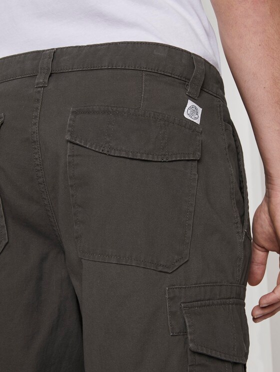 Morris Relaxed Bermuda Cargo-Shorts - Männer - Dark Raven Grey Morris Relaxed Bermuda Cargo-Shorts - Männer - Dark Raven Grey - 10 - TOM TAILOR