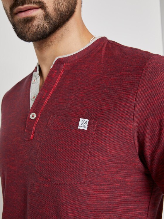 Gestreiftes Henley-T-Shirt - Männer - red navy stripe Gestreiftes Henley-T-Shirt - Männer - red navy stripe - 9 - TOM TAILOR