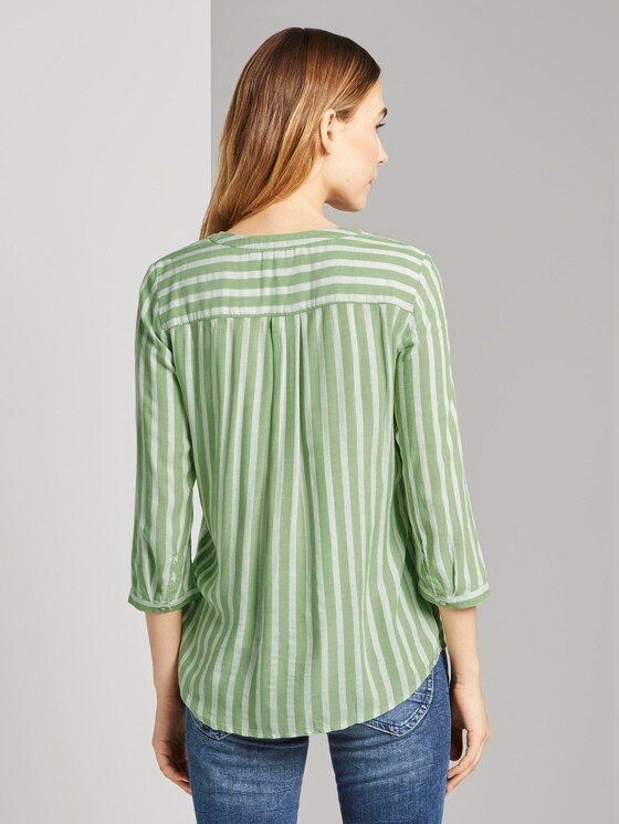 Striped blouse with pockets - Women - green white vertical stripe Striped blouse with pockets - Women - green white vertical stripe - 2 - TOM TAILOR