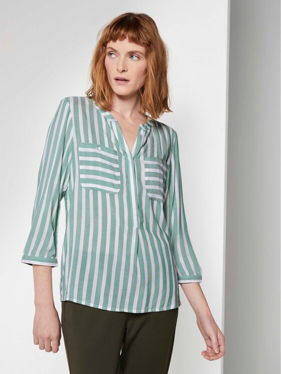 Gestreifte Bluse mit Taschen - Frauen - green offwhite vertical stripe Gestreifte Bluse mit Taschen - Frauen - green offwhite vertical stripe - 1 - TOM TAILOR