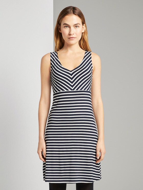 Gemustertes Kleid mit V-Ausschnitt - Frauen - navy stripe Gemustertes Kleid mit V-Ausschnitt - Frauen - navy stripe - 1 - TOM TAILOR