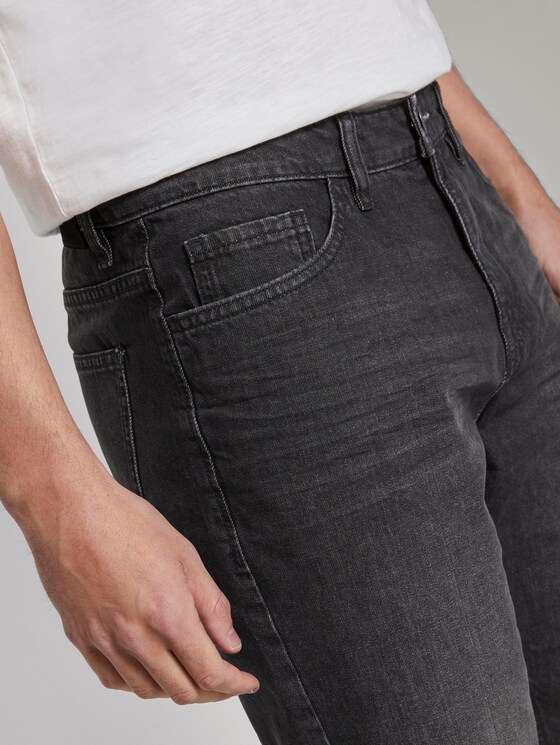 Josh Regular Slim Jeans-Shorts in Vintage-Waschung - Männer - black stone wash denim Josh Regular Slim Jeans-Shorts in Vintage-Waschung - Männer - black stone wash denim - 9 - TOM TAILOR