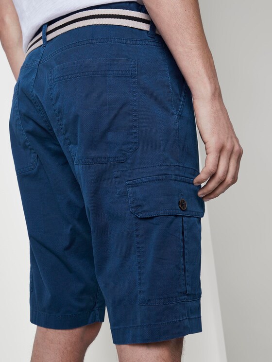 Gemusterte Cargo-Shorts mit Gürtel - Männer - blue minimal structure check Gemusterte Cargo-Shorts mit Gürtel - Männer - blue minimal structure check - 10 - TOM TAILOR