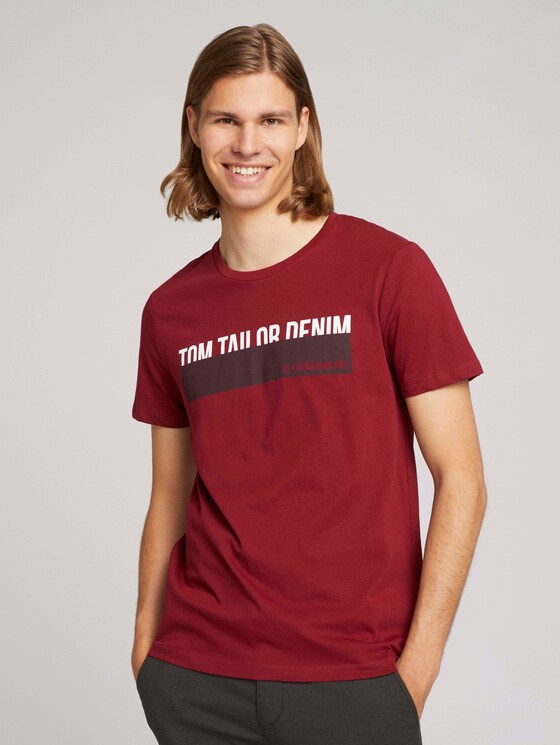 T-Shirt mit Print - Männer - burned cordovan red T-Shirt mit Print - Männer - burned cordovan red - 1 - TOM TAILOR Denim