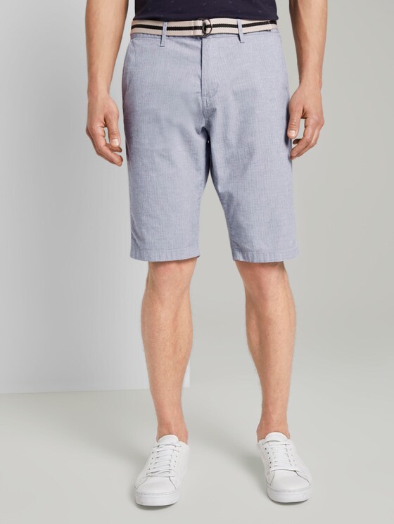 Gemusterte Josh Regular Slim Bermuda-Shorts mit Gürtel - Männer - Light Grey Mélange Stripe Gemusterte Josh Regular Slim Bermuda-Shorts mit Gürtel - Männer - Light Grey Mélange Stripe - 1 - TOM TAILOR