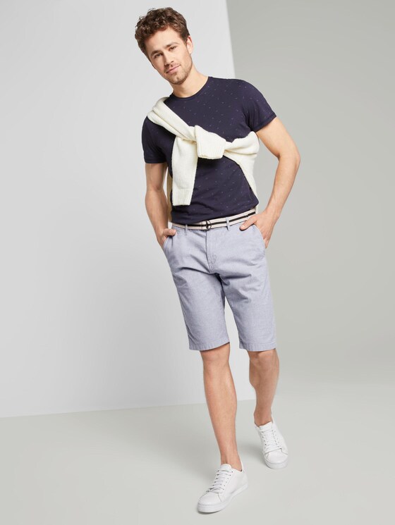 Gemusterte Josh Regular Slim Bermuda-Shorts mit Gürtel - Männer - Light Grey Mélange Stripe Gemusterte Josh Regular Slim Bermuda-Shorts mit Gürtel - Männer - Light Grey Mélange Stripe - 3 - TOM TAILOR