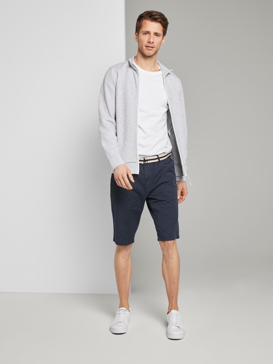 Gemusterte Josh Regular Slim Bermuda-Shorts mit Gürtel - Männer - blue dot minimal design Gemusterte Josh Regular Slim Bermuda-Shorts mit Gürtel - Männer - blue dot minimal design - 3 - TOM TAILOR