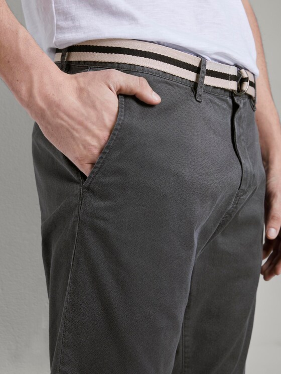 Gemusterte Josh Regular Slim Bermuda-Shorts mit Gürtel - Männer - black rhomb design Gemusterte Josh Regular Slim Bermuda-Shorts mit Gürtel - Männer - black rhomb design - 9 - TOM TAILOR