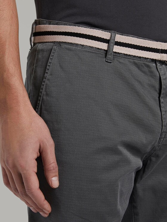 Gemusterte Josh Regular Slim Bermuda-Shorts mit Gürtel - Männer - grey bean design Gemusterte Josh Regular Slim Bermuda-Shorts mit Gürtel - Männer - grey bean design - 9 - TOM TAILOR