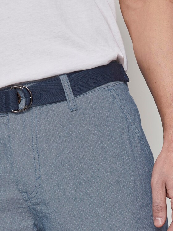Gemusterte Josh Regular Slim Baumwoll-Shorts mit Gürtel - Männer - Light Blue Minimal Indigo Gemusterte Josh Regular Slim Baumwoll-Shorts mit Gürtel - Männer - Light Blue Minimal Indigo - 9 - TOM TAILOR
