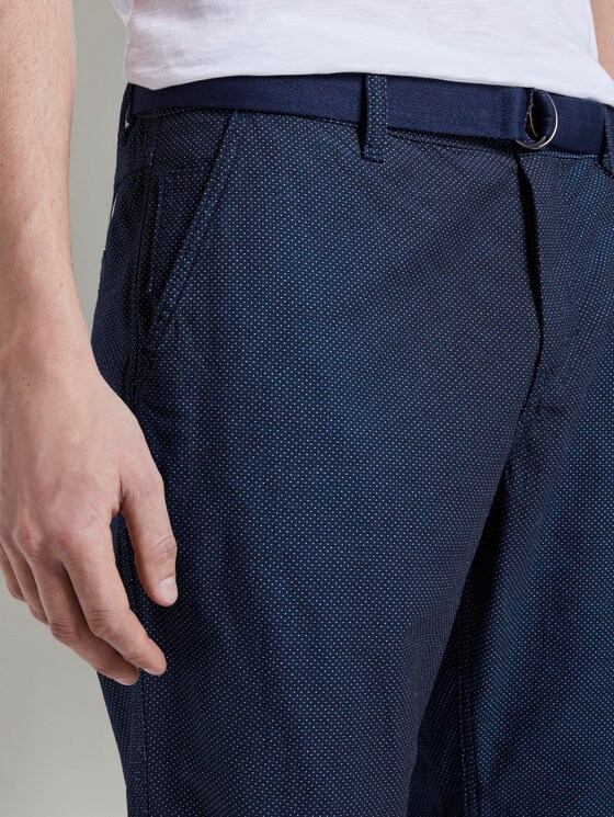 Gemusterte Josh Regular Slim Baumwoll-Shorts mit Gürtel - Männer - Indigo Dots Gemusterte Josh Regular Slim Baumwoll-Shorts mit Gürtel - Männer - Indigo Dots - 9 - TOM TAILOR