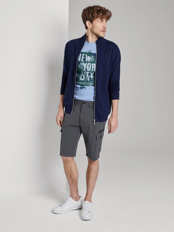 dark grey cargo shorts