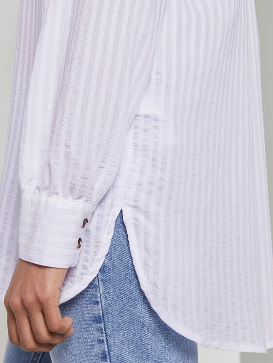 Textured blouse with a shirt collar - Women - White Textured blouse with a shirt collar - Women - White - 9 - Mine to five