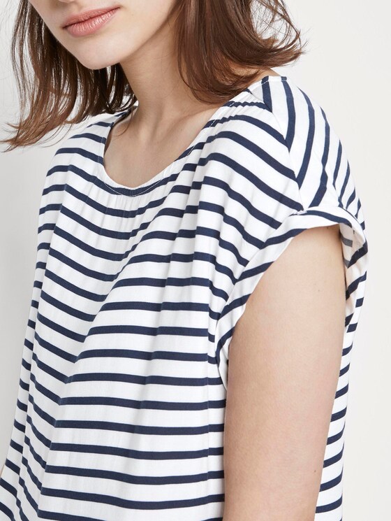Gemustertes T-Shirt mit Cut-Out - Frauen - navy white stripe Gemustertes T-Shirt mit Cut-Out - Frauen - navy white stripe - 9 - TOM TAILOR Denim