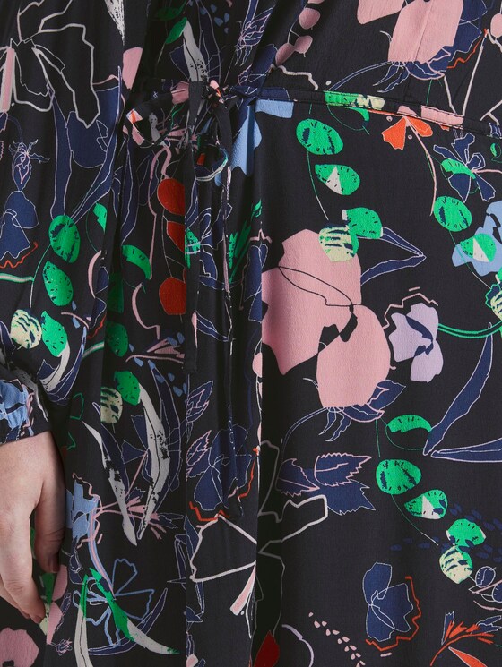 Gemustertes Midi-Kleid - Frauen - navy new flower print Gemustertes Midi-Kleid - Frauen - navy new flower print - 10 - My True Me
