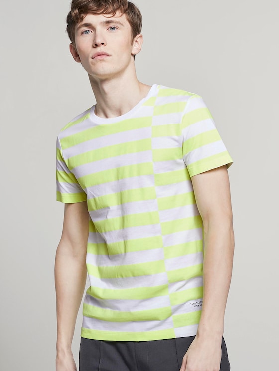 Gestreiftes T-Shirt - Männer - neon green regular big stripe Gestreiftes T-Shirt - Männer - neon green regular big stripe - 5 - TOM TAILOR Denim