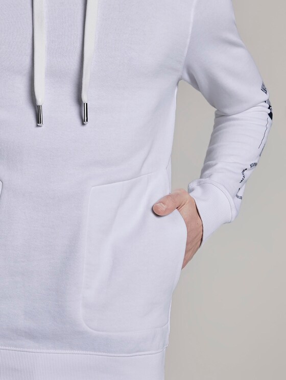 Hoodie with print on the sleeve - Men - White Hoodie with print on the sleeve - Men - White - 10 - TOM TAILOR Denim