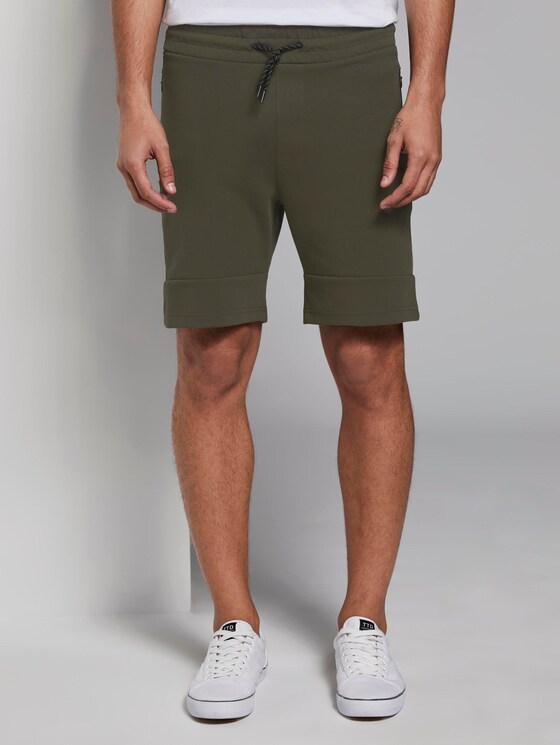Sweatshorts mit Kordelbund - Männer - Woodland Green Sweatshorts mit Kordelbund - Männer - Woodland Green - 1 - TOM TAILOR Denim