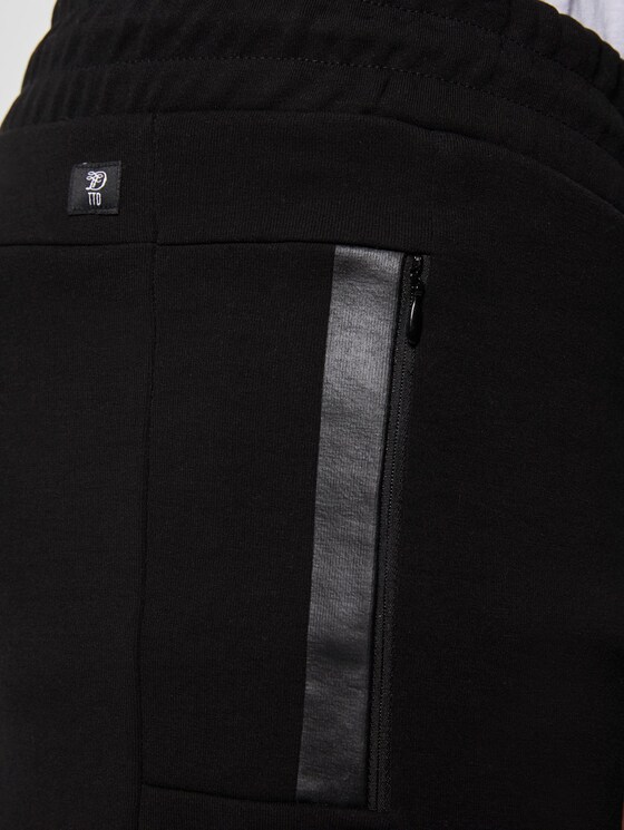 Sweatshorts mit Kordelbund - Männer - Black Sweatshorts mit Kordelbund - Männer - Black - 10 - TOM TAILOR Denim