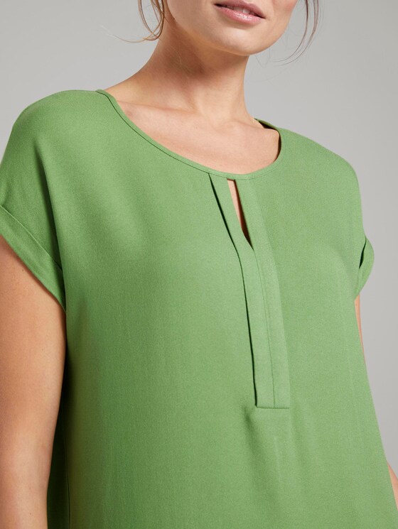T-Shirt aus Chiffon - Frauen - sundried turf green T-Shirt aus Chiffon - Frauen - sundried turf green - 9 - TOM TAILOR