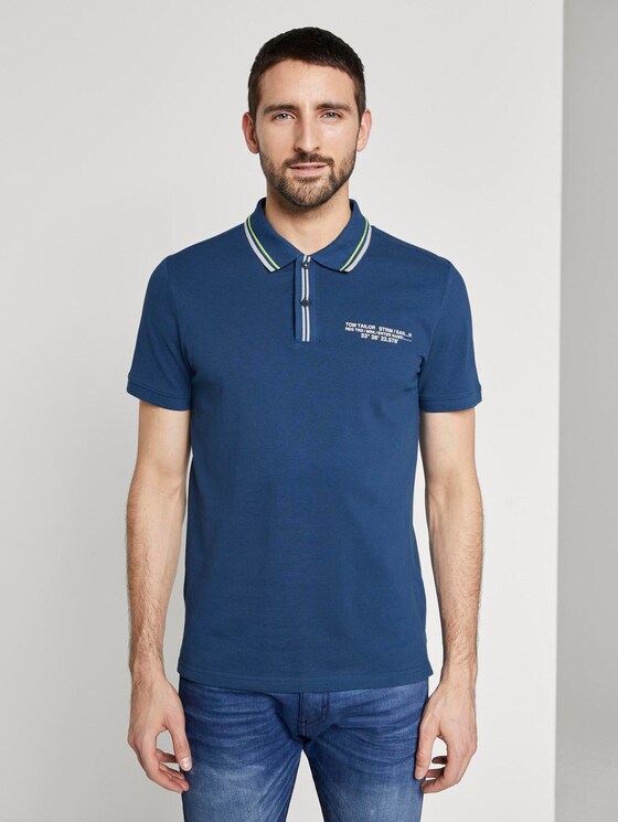 Sporty polo shirt with a print - Men - after dark blue Sporty polo shirt with a print - Men - after dark blue - 1 - TOM TAILOR