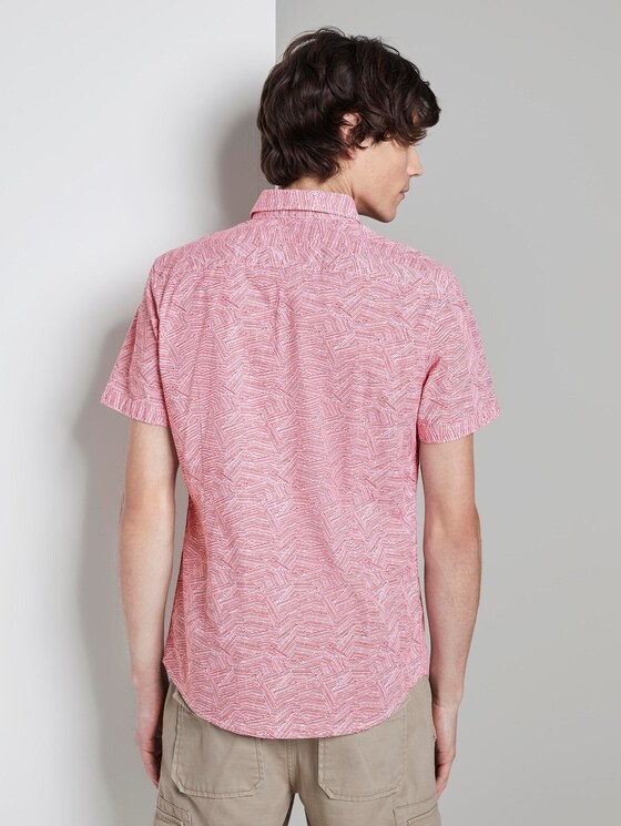 Patterned short-sleeved shirt with a chest pocket - Men - red irregular striped design Patterned short-sleeved shirt with a chest pocket - Men - red irregular striped design - 2 - TOM TAILOR