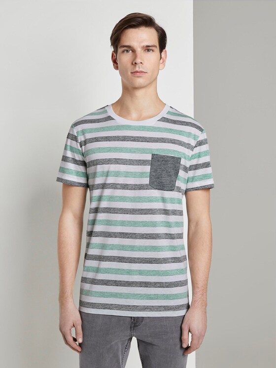 Gestreiftes T-Shirt mit Brusttasche - Männer - two colored middle stripe Gestreiftes T-Shirt mit Brusttasche - Männer - two colored middle stripe - 1 - TOM TAILOR Denim