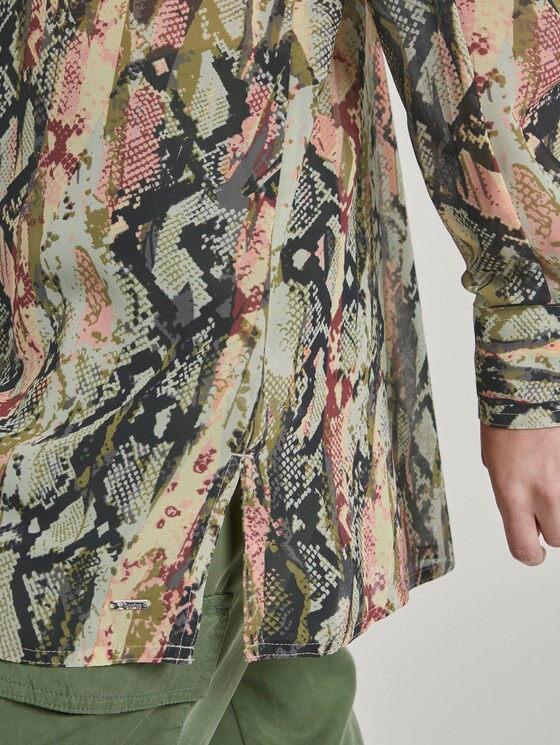 Oversize Bluse mit Schlangen-Print - Frauen - colourful snake print Oversize Bluse mit Schlangen-Print - Frauen - colourful snake print - 10 - TOM TAILOR Denim
