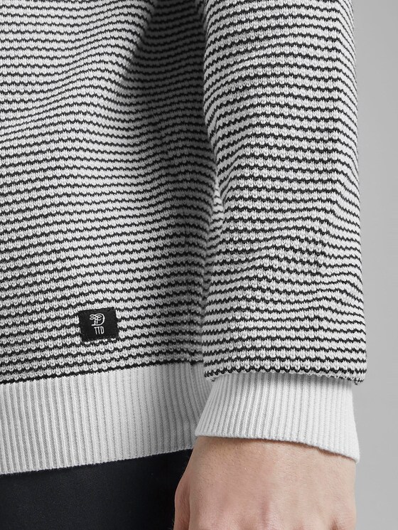 Structured knitted jumper - Men - mini structured stripe Structured knitted jumper - Men - mini structured stripe - 10 - TOM TAILOR Denim