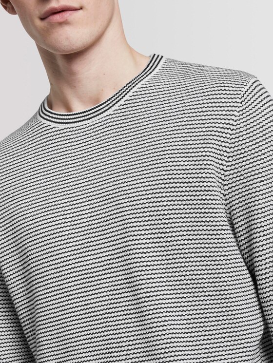 Structured knitted jumper - Men - mini structured stripe Structured knitted jumper - Men - mini structured stripe - 9 - TOM TAILOR Denim