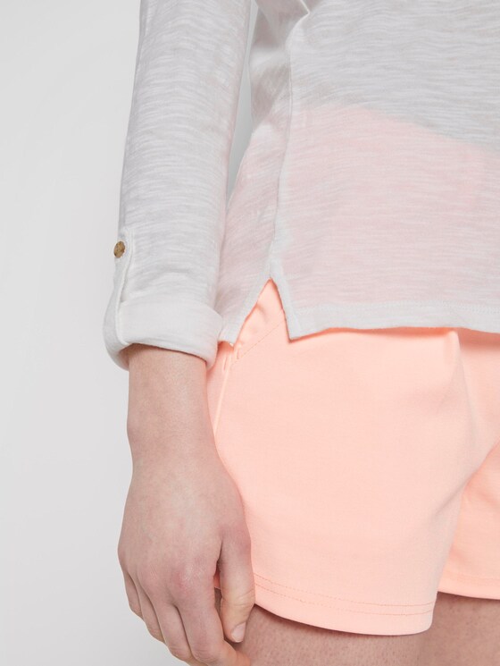 T-Shirt mit V-Ausschnitt - Frauen - Off White T-Shirt mit V-Ausschnitt - Frauen - Off White - 10 - TOM TAILOR Denim