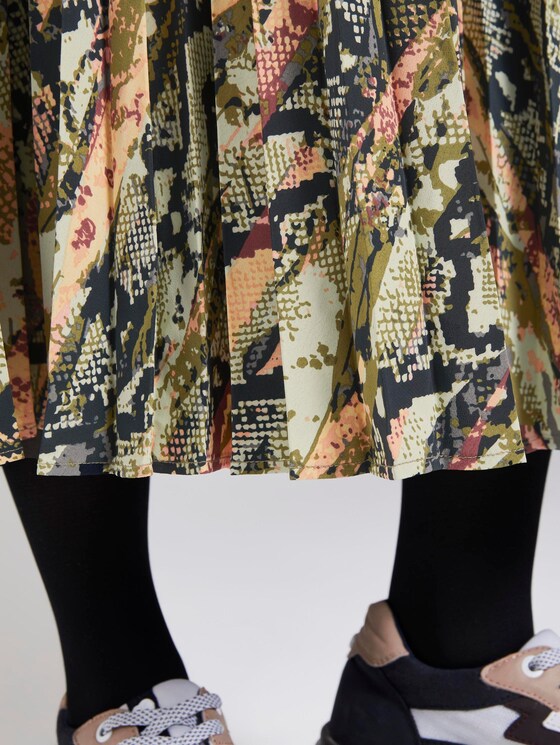 Plissee Midi-Rock mit Schlangen-Print - Frauen - colourful snake print Plissee Midi-Rock mit Schlangen-Print - Frauen - colourful snake print - 10 - TOM TAILOR Denim
