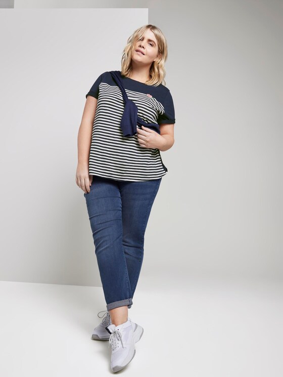 Gestreiftes T-Shirt mit Stickerei - Frauen - Real Navy Blue Gestreiftes T-Shirt mit Stickerei - Frauen - Real Navy Blue - 3 - My True Me