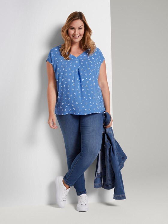 Gemustertes T-Shirt aus Materialmix - Frauen - light blue flower print Gemustertes T-Shirt aus Materialmix - Frauen - light blue flower print - 3 - My True Me
