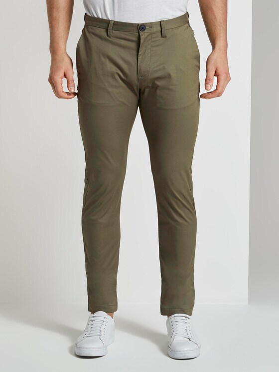 Chino Hose im Tech-Style - Männer - Olive Night Green Chino Hose im Tech-Style - Männer - Olive Night Green - 1 - TOM TAILOR
