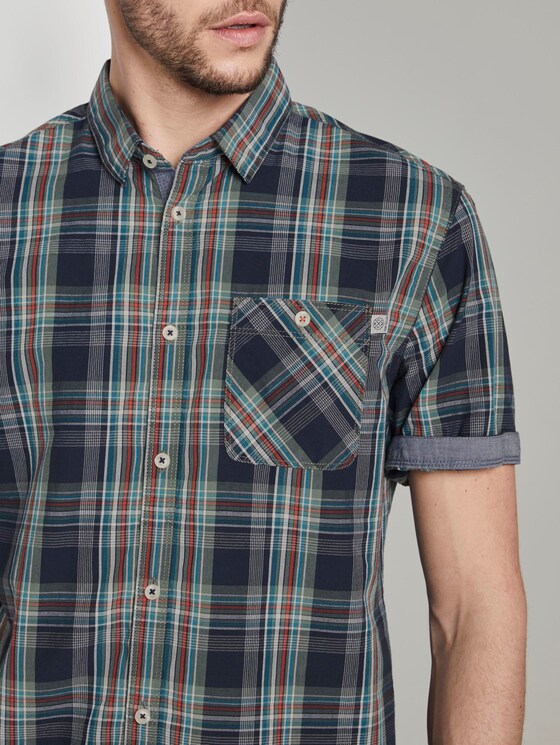 Checked short-sleeved shirt - Men - navy base olive check Checked short-sleeved shirt - Men - navy base olive check - 9 - TOM TAILOR